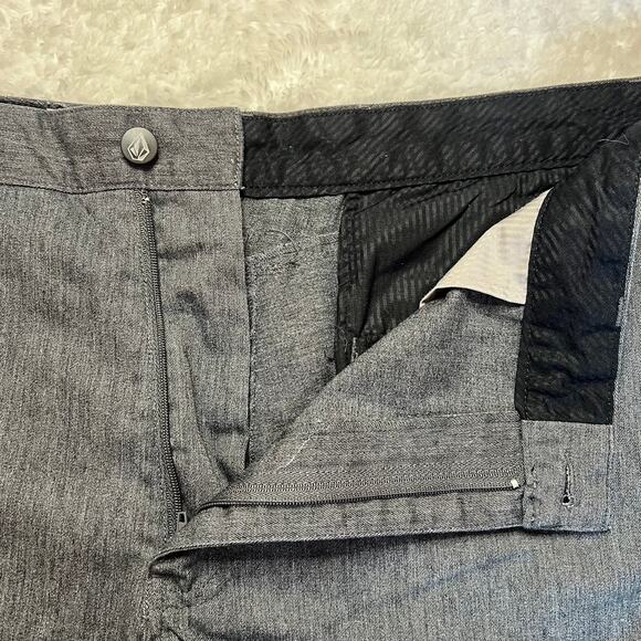 Volcom Brand Frickin Chino Shorts Mens Size 36 Gray Modern Straight - Picture 3 of 8